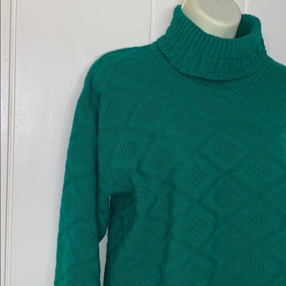 Vtg 70s Kelly green turtleneck sweater ☘️ - Picture 4 of 8